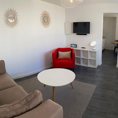 Votre Mini Maison En Plein Coeur Du Centre Ville -Terrasse - Et Parking Prive Sur Place Clos - Draps Et Menage Inclus Конкарно Экстерьер фото