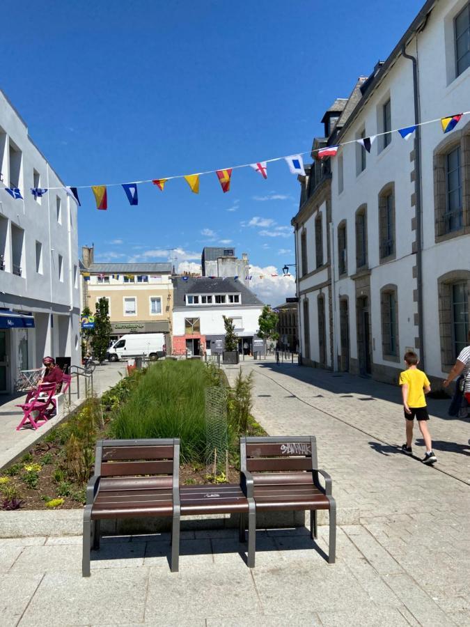 Votre Mini Maison En Plein Coeur Du Centre Ville -Terrasse - Et Parking Prive Sur Place Clos - Draps Et Menage Inclus Конкарно Экстерьер фото